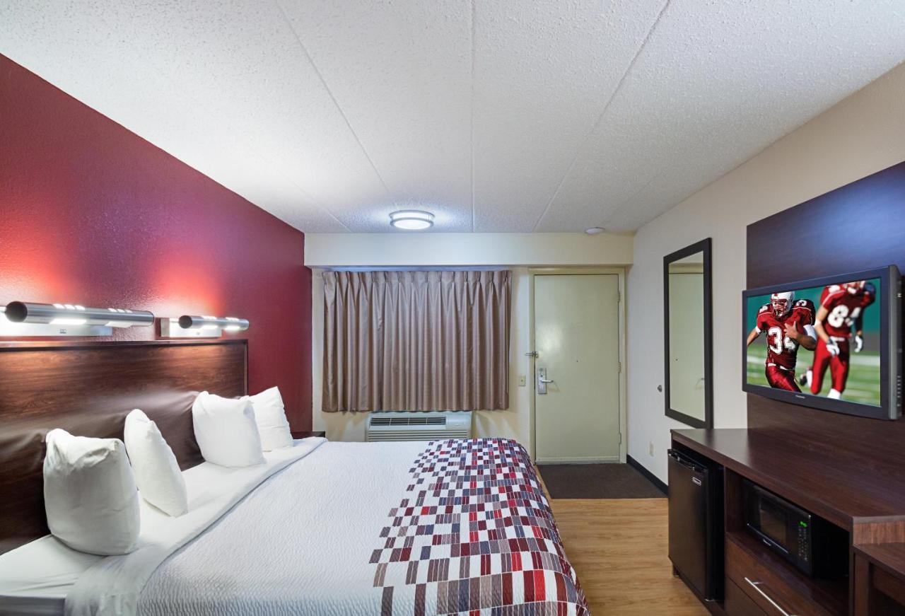 Red Roof Inn Minneapolis - Plymouth - Wayzata Exterior photo